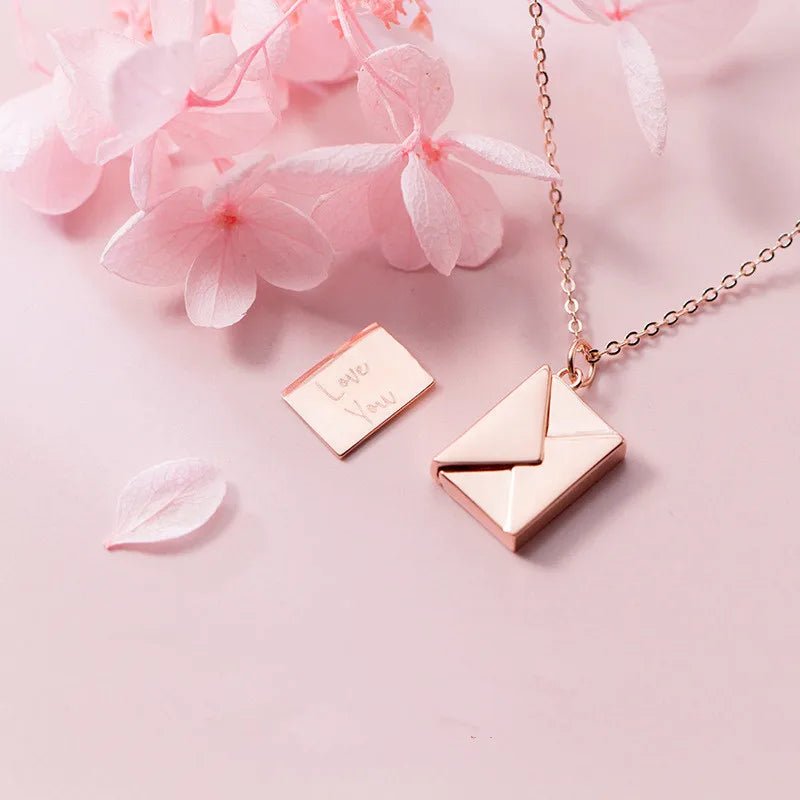 Colar Carta folheado a Ouro Rosa em Prata 925