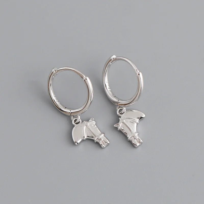 Brincos Cavalo em Prata 925 com Banho de Ouro 18k