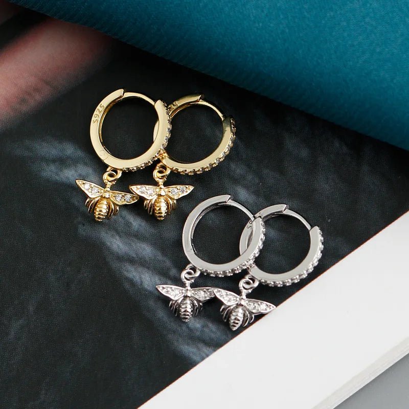 Brinco Argola Pingente de Abelha