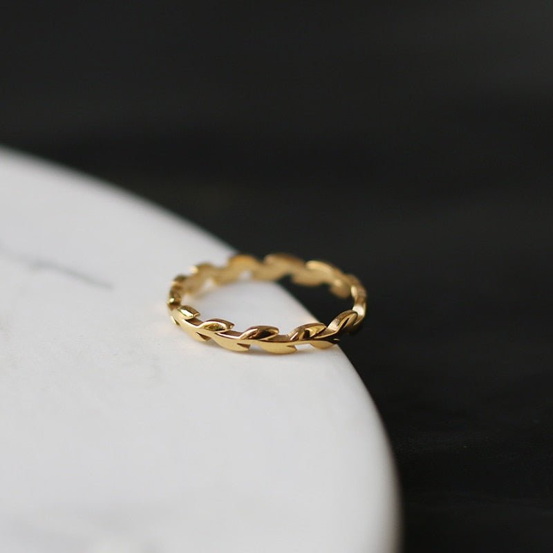 Anel delicado - Banhado a 18 k - Vonn