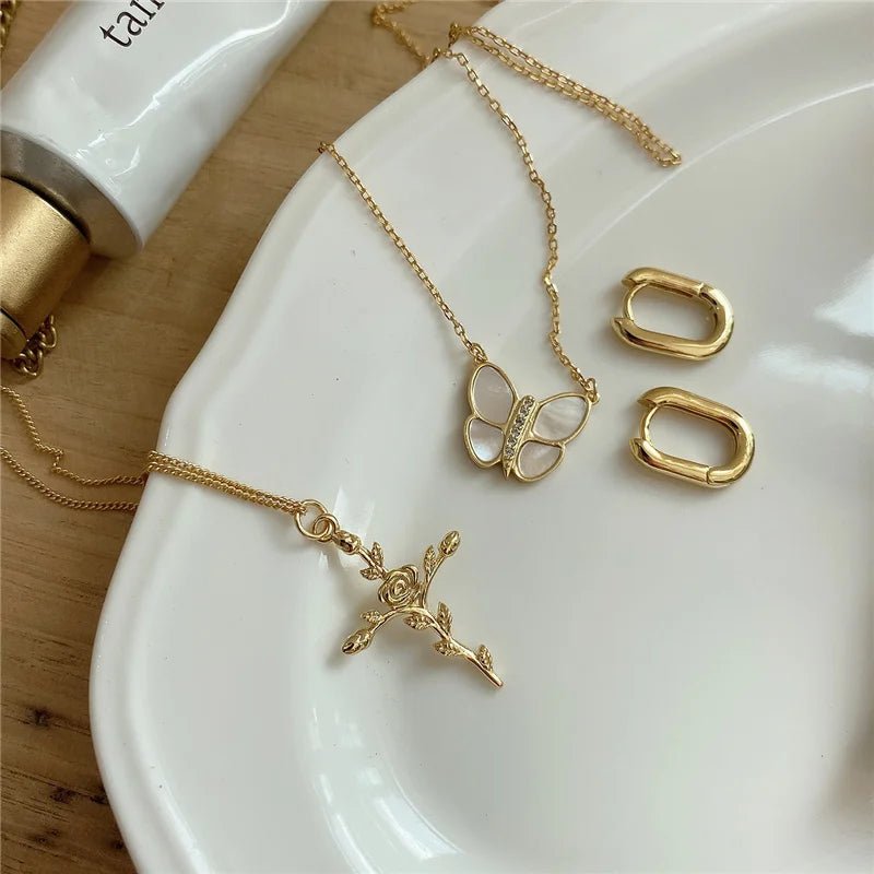 Colar Crucifixo Flores