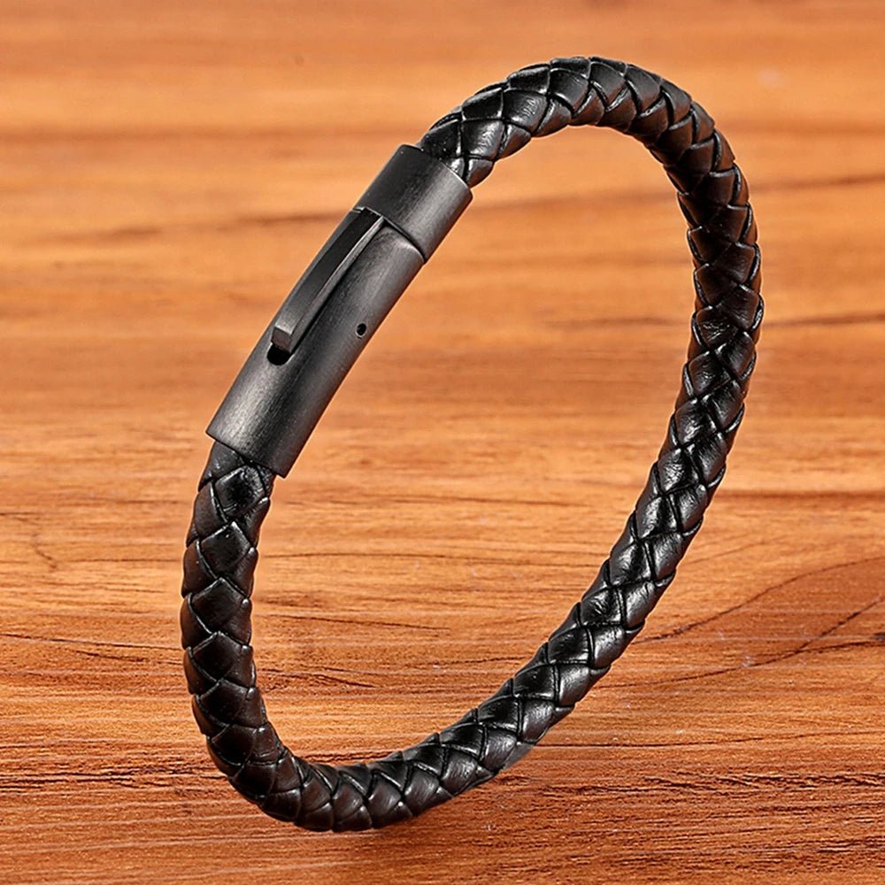 Pulseira Masculina trança Couro - MAS_40 folheada a ouro da Vonn | Vonn