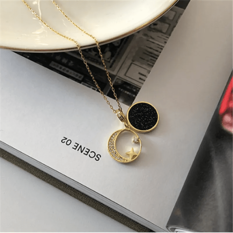 Colar Feminino Meia Lua