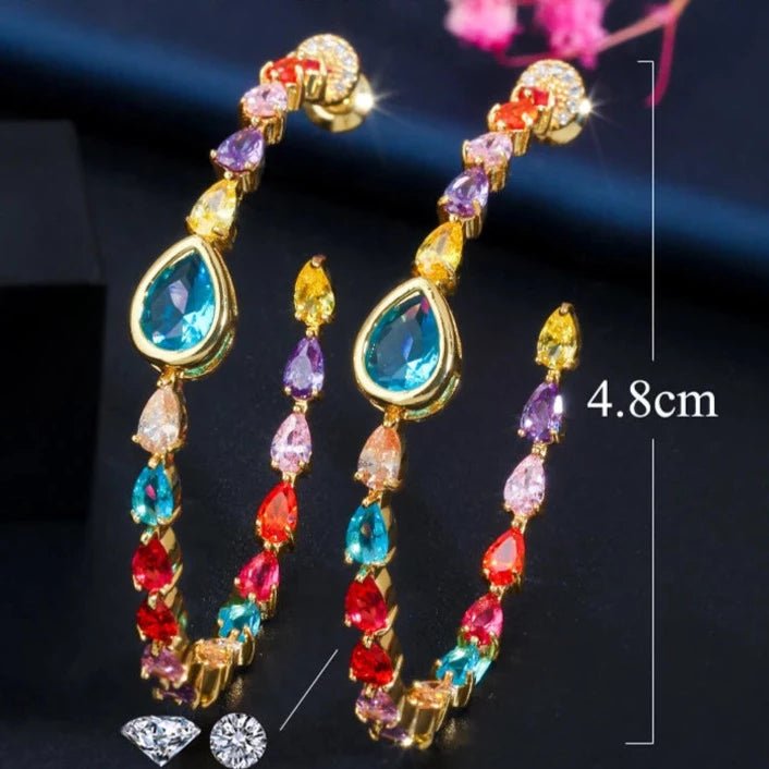 Brincos Argola Longa Dourada com Zircônia
