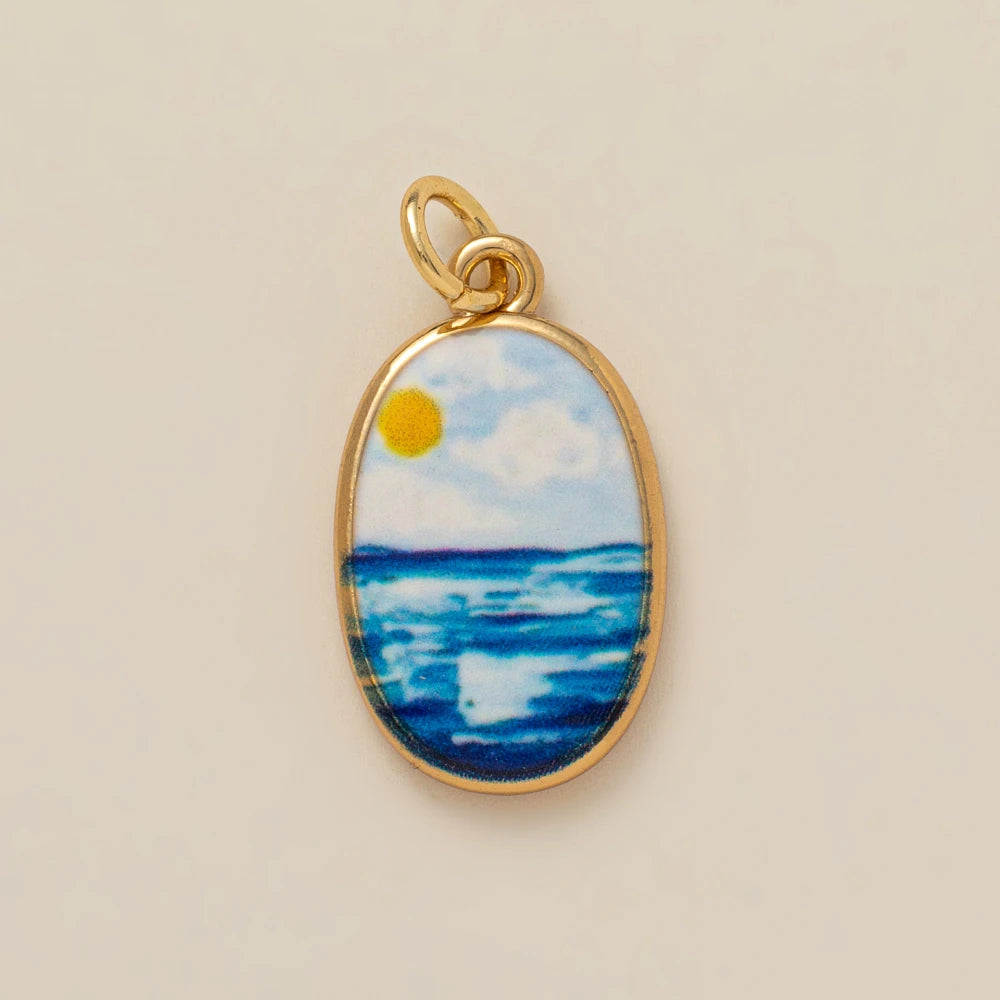 Charm Flor Dourada Clássica em Metal para Pulseiras e Colares