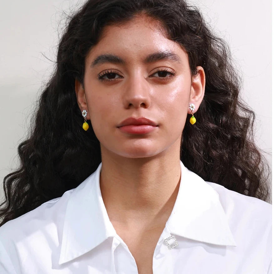 Brinco Limão Dourado Geométrico com Zircônia