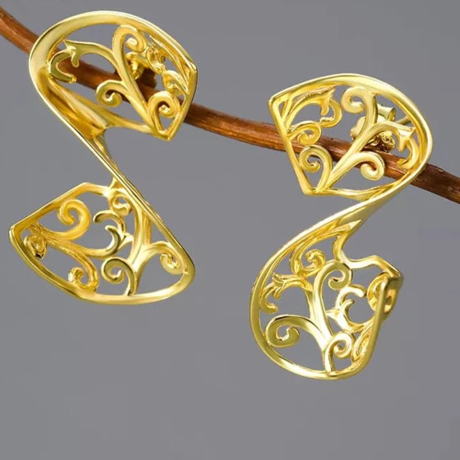 Brinco Prata 925 Acanthus - NOV_27 folheada a ouro da Vonn | Vonn