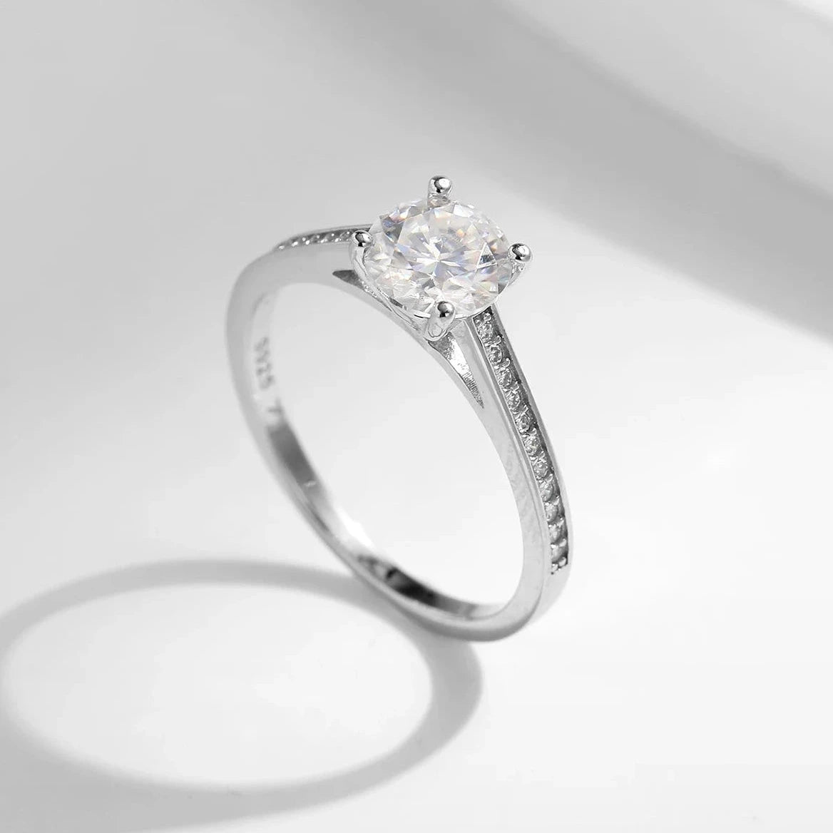 Anel Solitário Moissanite Prata 925