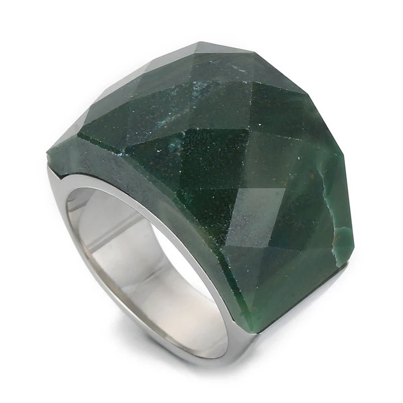 Anel Pedra Natural Grande Banhado em Ouro 18k