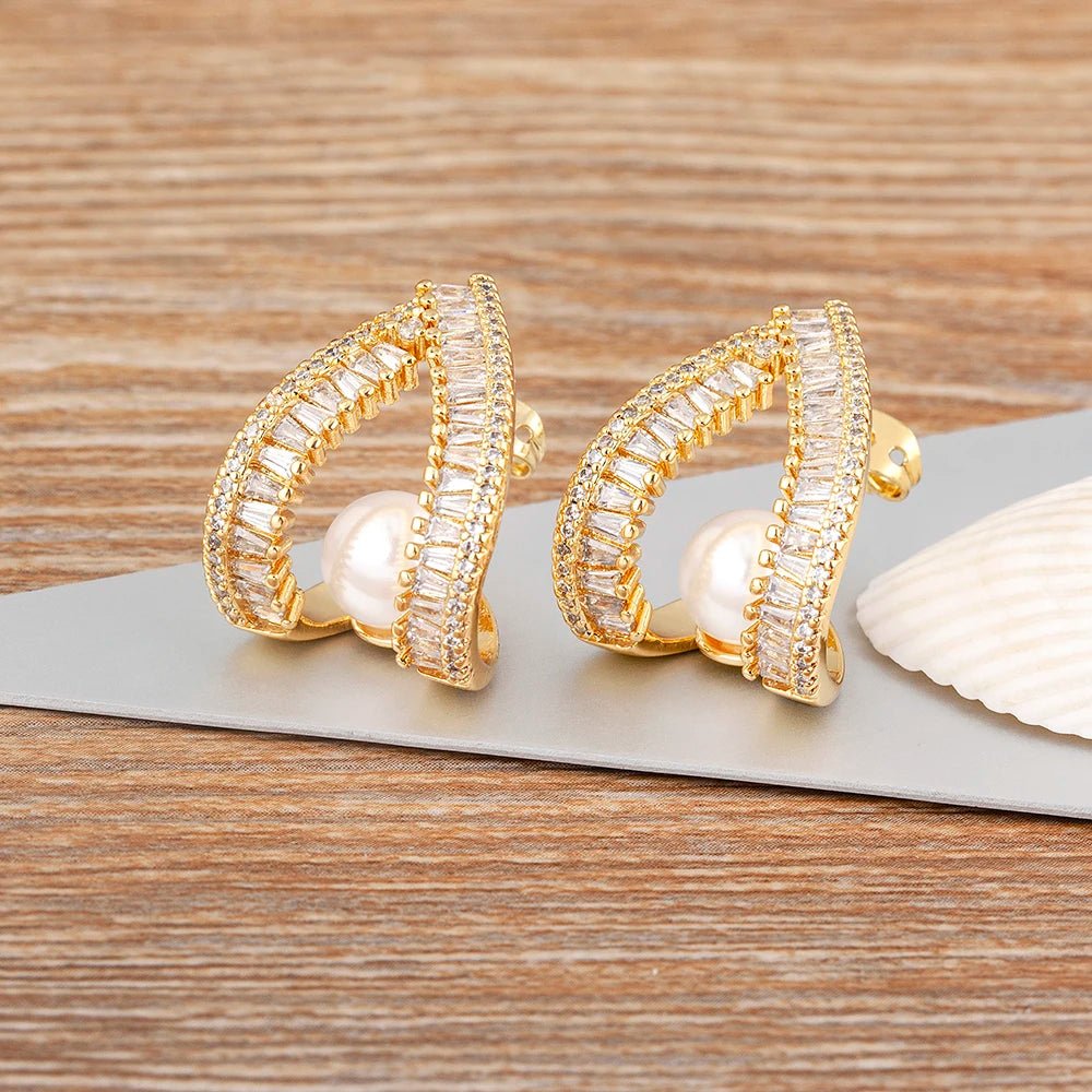 Brincos Geométricos Irregulares com Zircônia Folheados a Ouro 18k