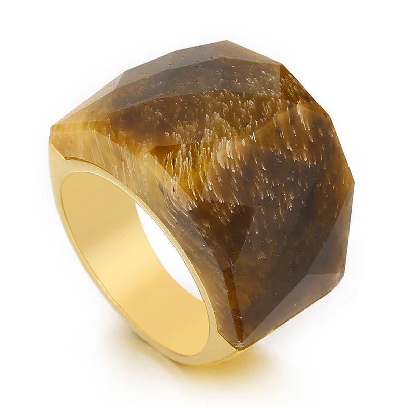 Anel Pedra Natural Grande Banhado em Ouro 18k