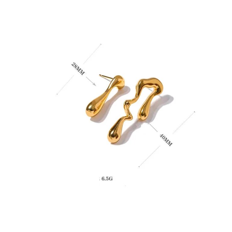 Brinco Assimétrico Organico em Ouro