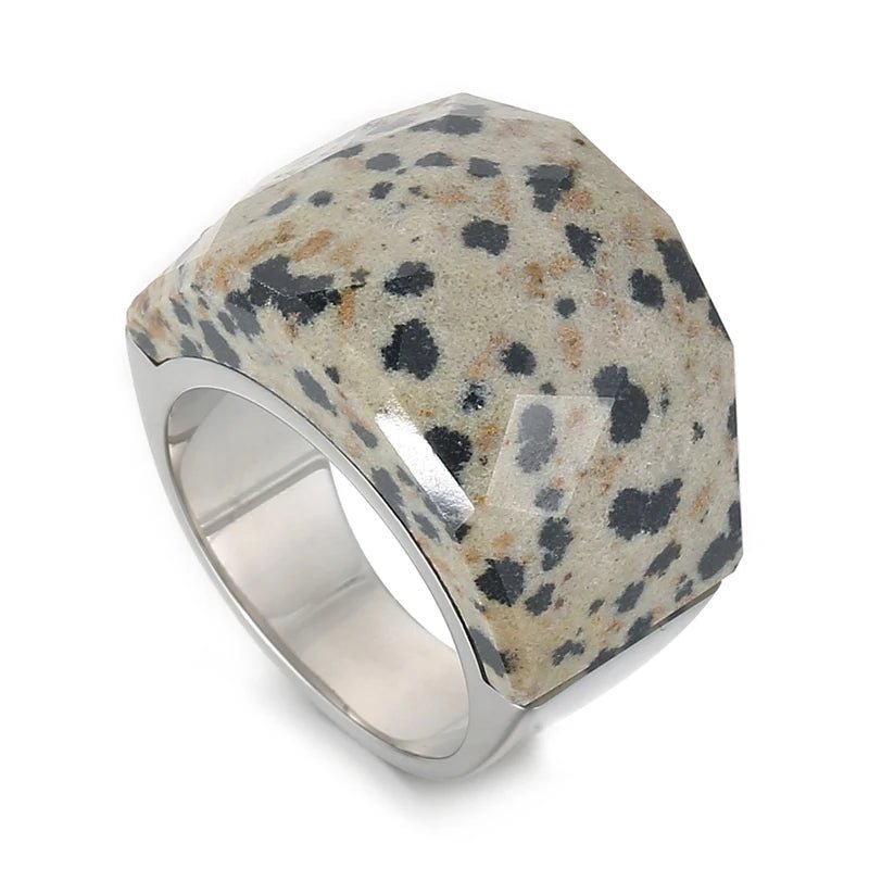 Anel Pedra Natural Grande Banhado em Ouro 18k