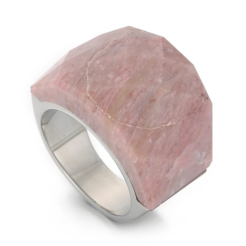 Anel Pedra Natural Grande Banhado em Ouro 18k
