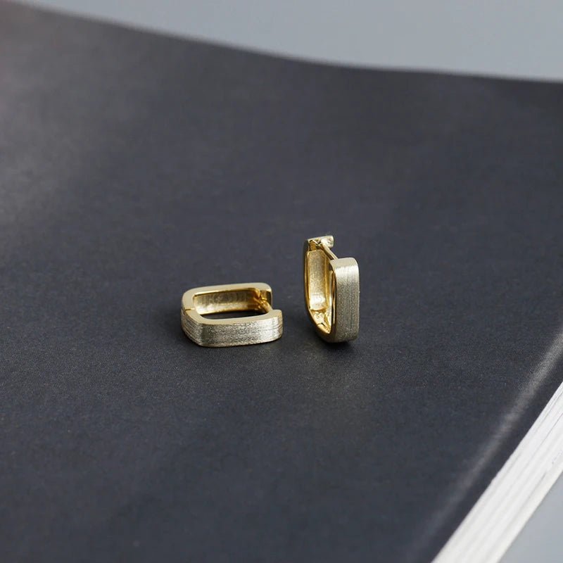 Brinco Argola Retangular em Prata 925 com Zircônia