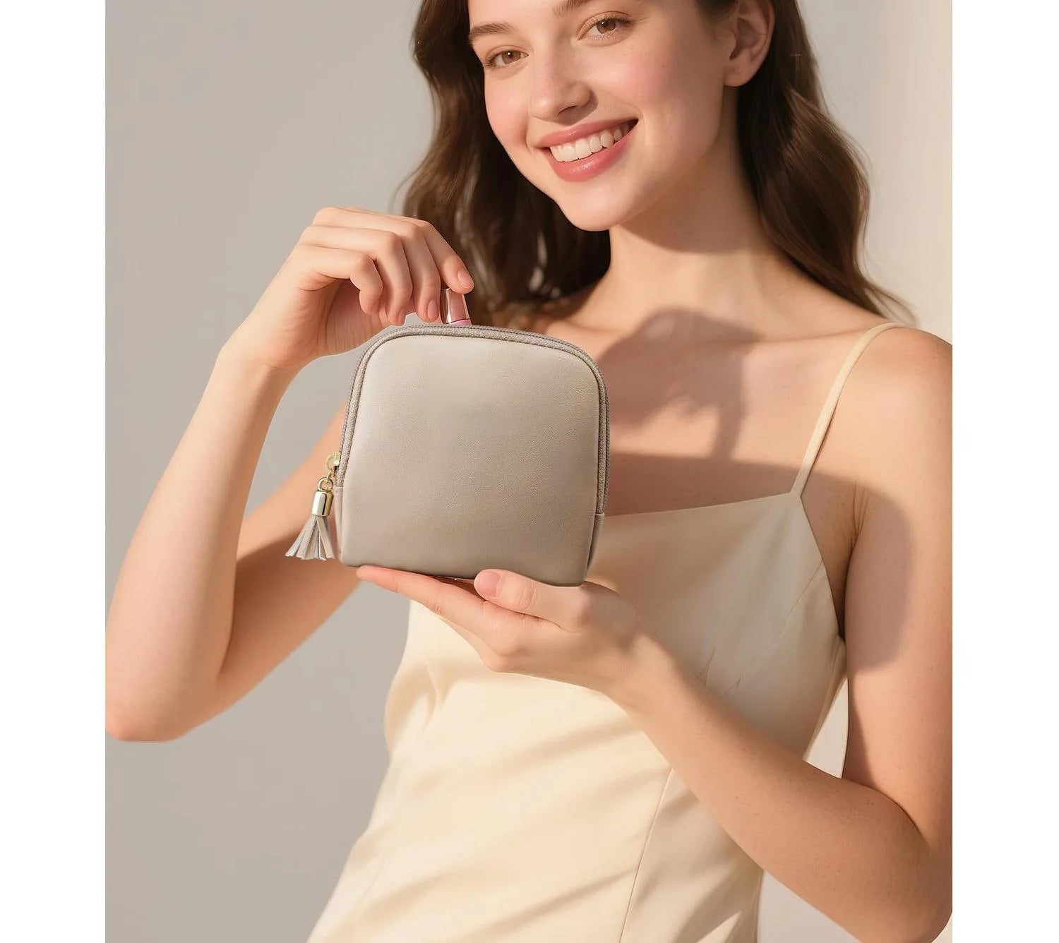 Porta-Joias de Couro com Zíper e Interior em Veludo