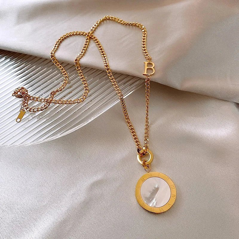 Colar Longo Feminino Brilhante Modelo Clássico