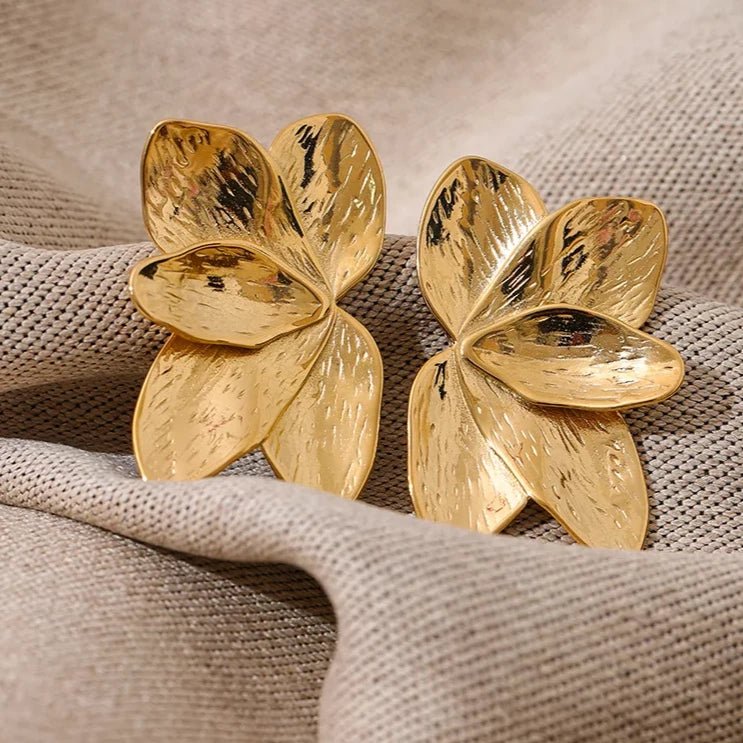 Brinco Semijoia Dourado Folha