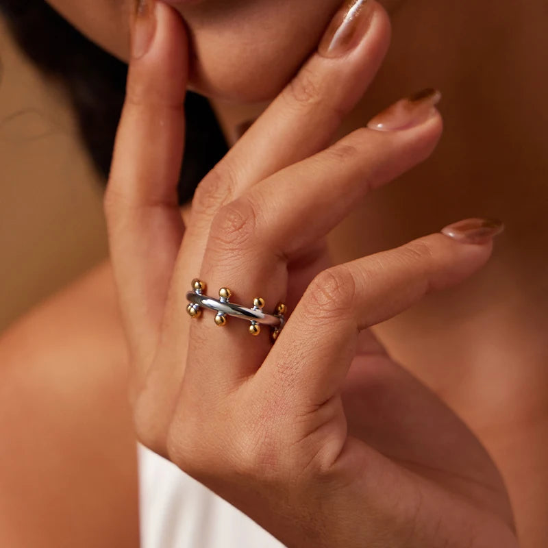 Anel de Duas Fileiras com Bolas