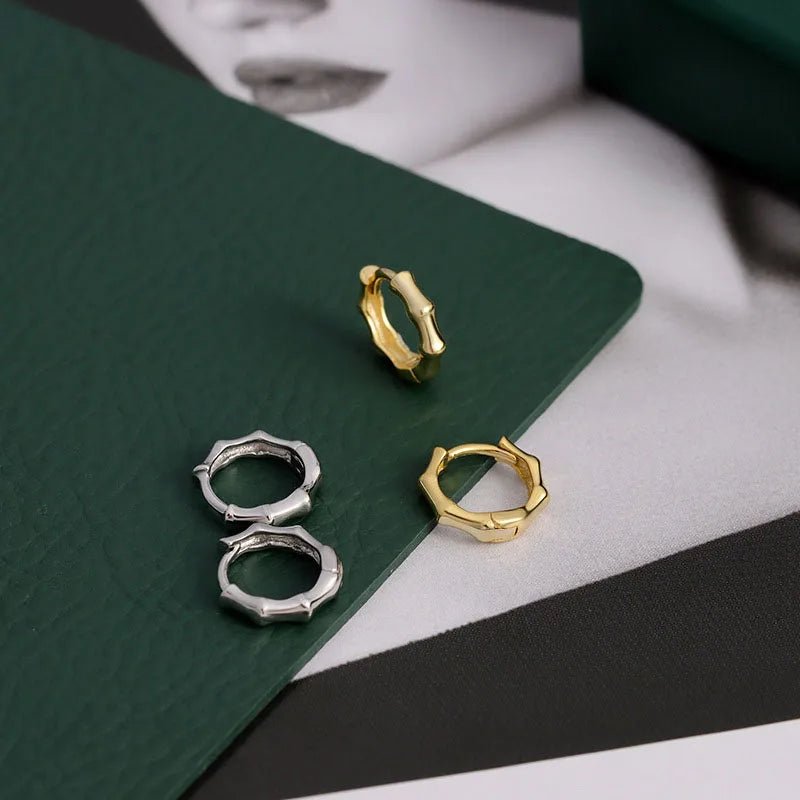 Brinco Bambu em Prata 925 com Zircônia