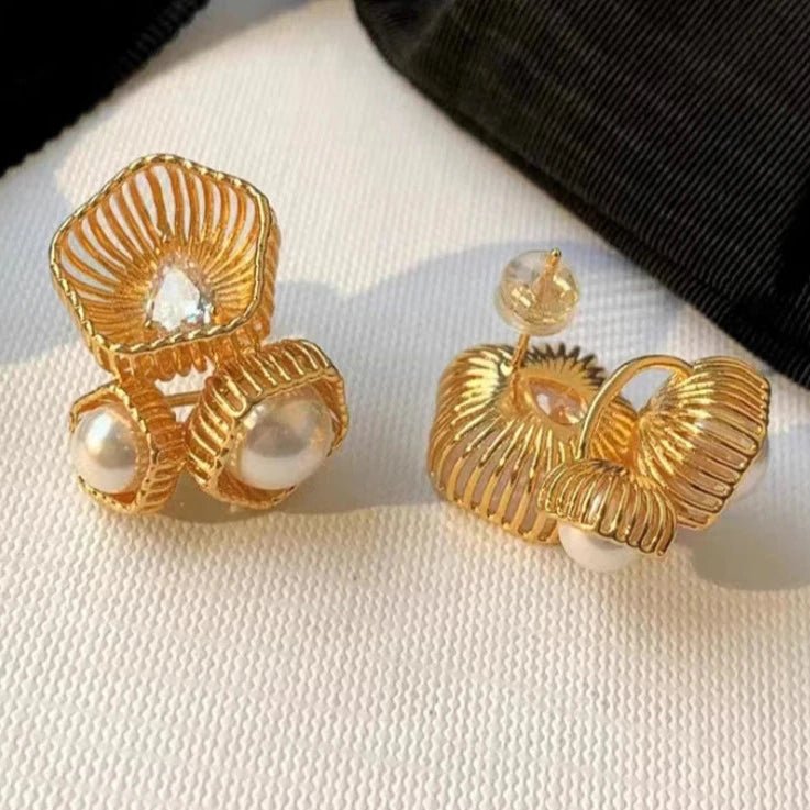 Brinco Bloom Dourado