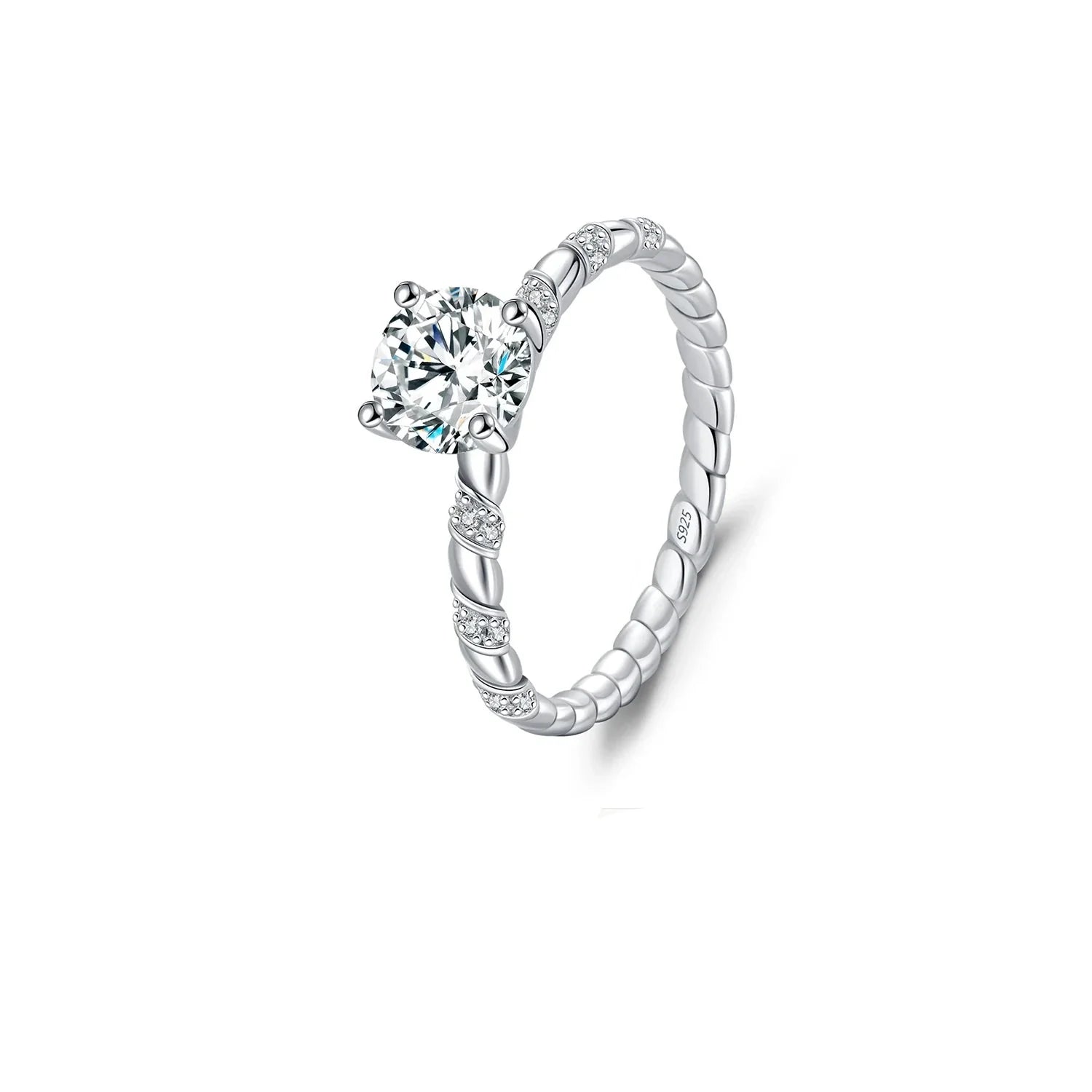 Anel Torcido em Prata 925 com Moissanita Brilhante