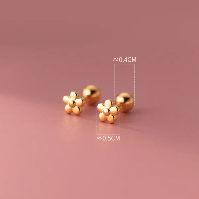 Brinco Flor Bebê Prata 925 com Banho de Ouro 18k