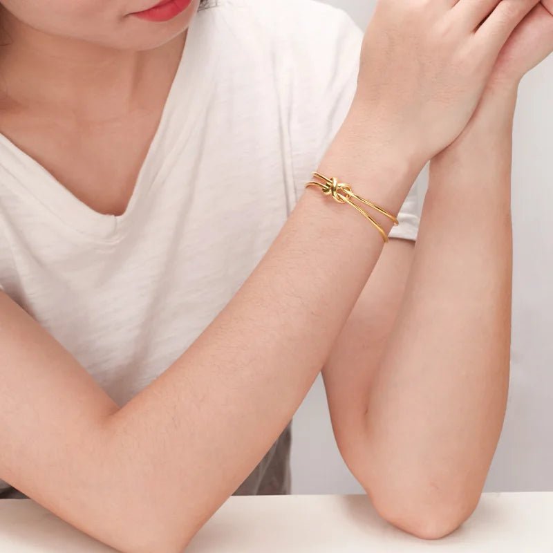Pulseira Nó Simples e Moderna – Estilo Cuff