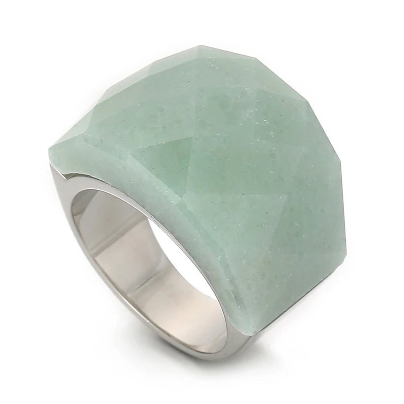 Anel Pedra Natural Grande Banhado em Ouro 18k