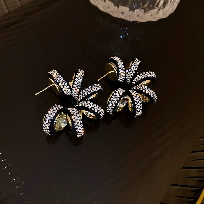 Brinco Vazado Banhado Ouro 18k Zircônia