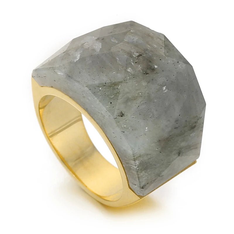 Anel Pedra Natural Grande Banhado em Ouro 18k