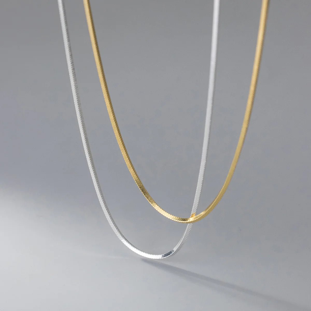 Corrente Lisa Prata 925 - SEC_80 folheada a ouro da Vonn | Vonn