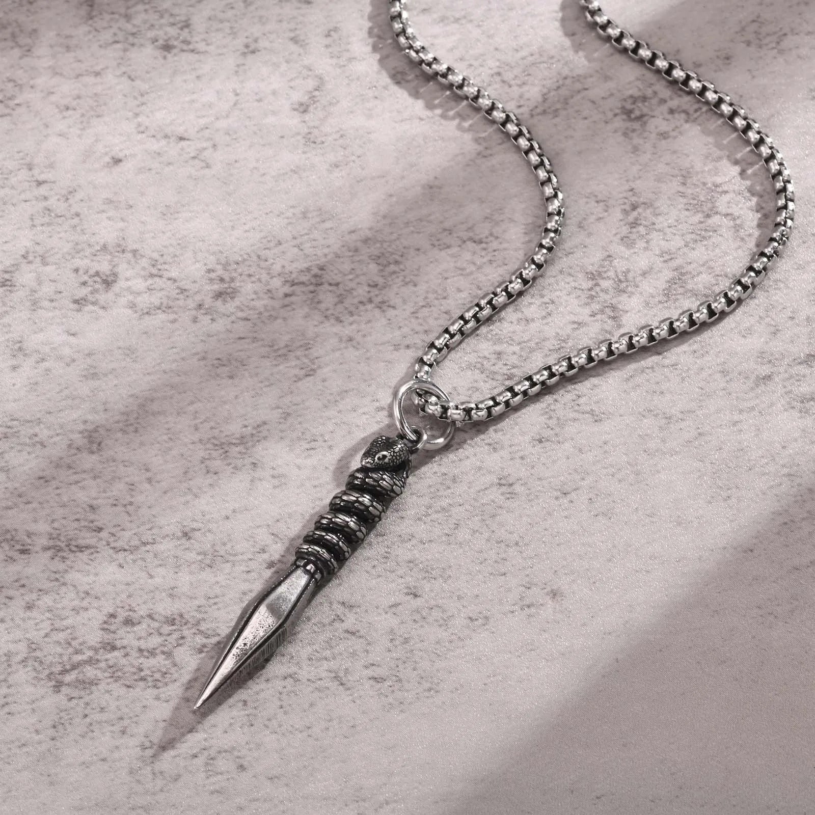 Colar Ponta de Lança Masculino