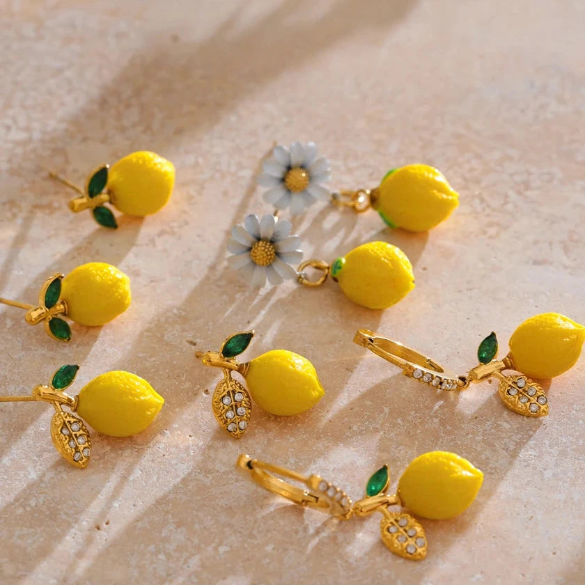 Brinco Limão Dourado Geométrico com Zircônia