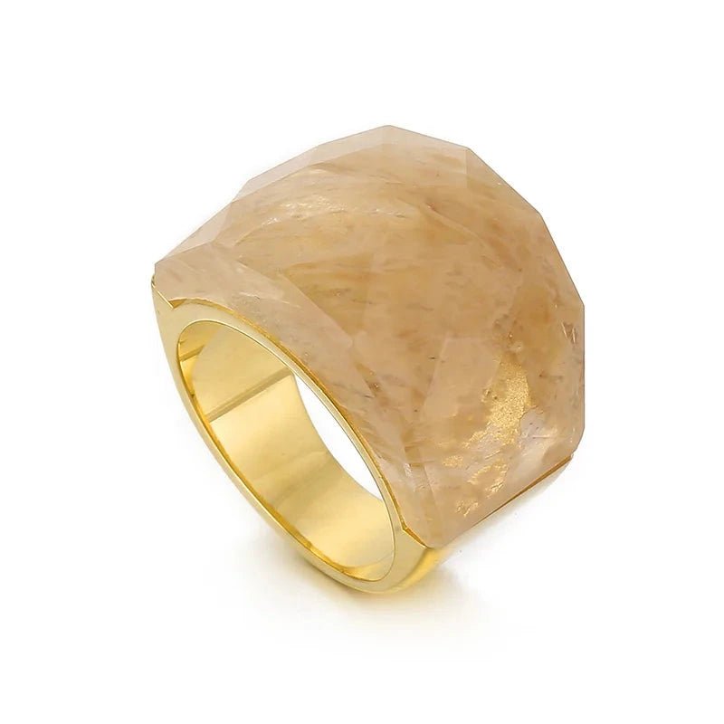 Anel Pedra Natural Grande Banhado em Ouro 18k