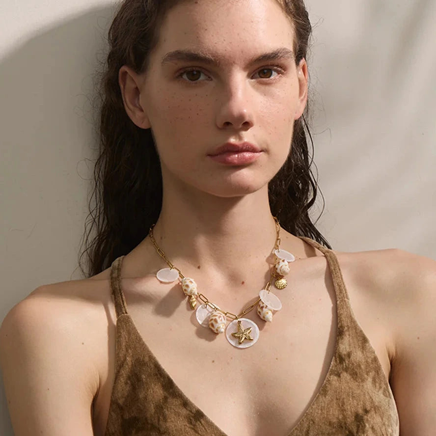 Colar Pingente Geométrico em Aço Inoxidável com Madrepéro