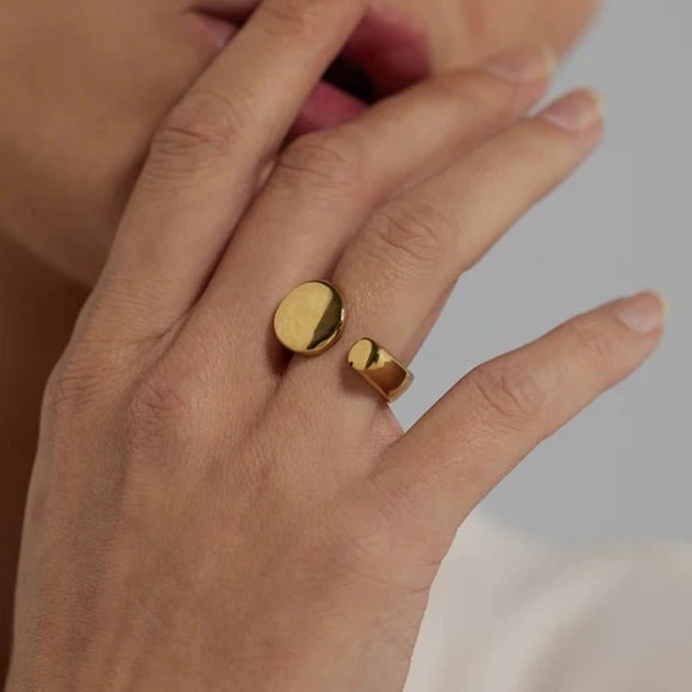 Anel Orgânico Regulável Folheado Ouro 18k