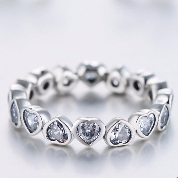 Anel Sequencia  Coração Zircônia