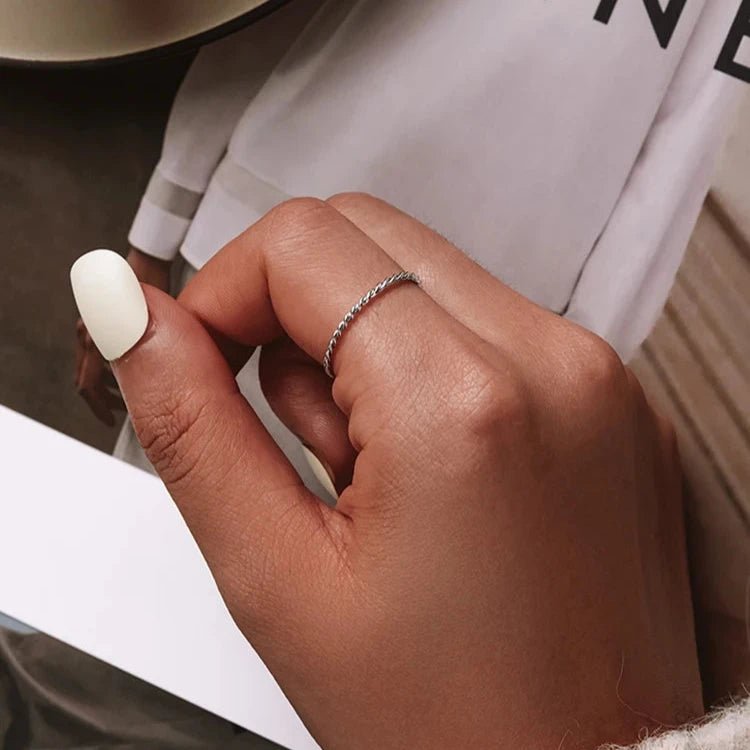 Anel Trançado em Prata 925