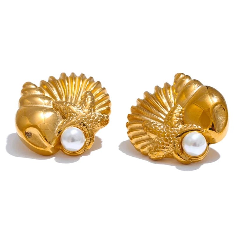 Brinco Concha Dourado - Amare_35 folheada a ouro da Vonn | Vonn