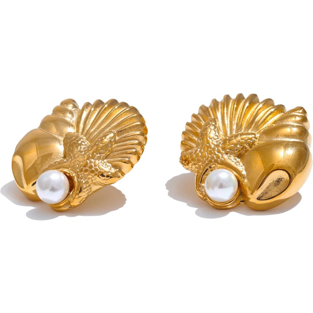 Brinco Concha Dourado - Amare_35 folheada a ouro da Vonn | Vonn