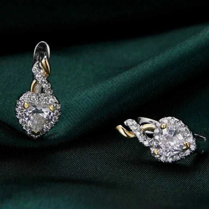 Brincos de Argola em Prata 925 com Formato de Coração