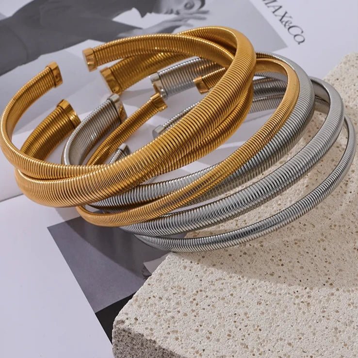 Chocker Aro liso grosso - Amare_39 folheada a ouro da Vonn | Vonn