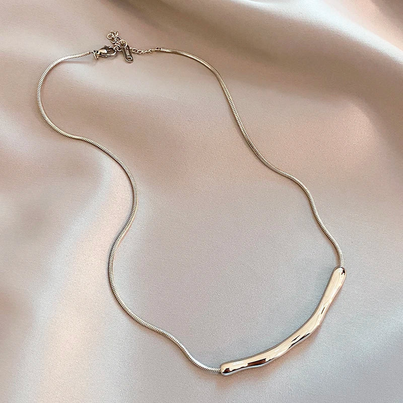 Colar Clássico Feminino com Pingente Folheado a Ouro 18k