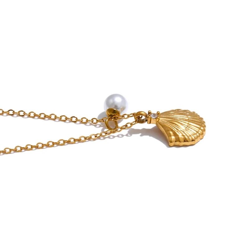 Colar Concha com Pérola - Amare_33 folheada a ouro da Vonn | Vonn