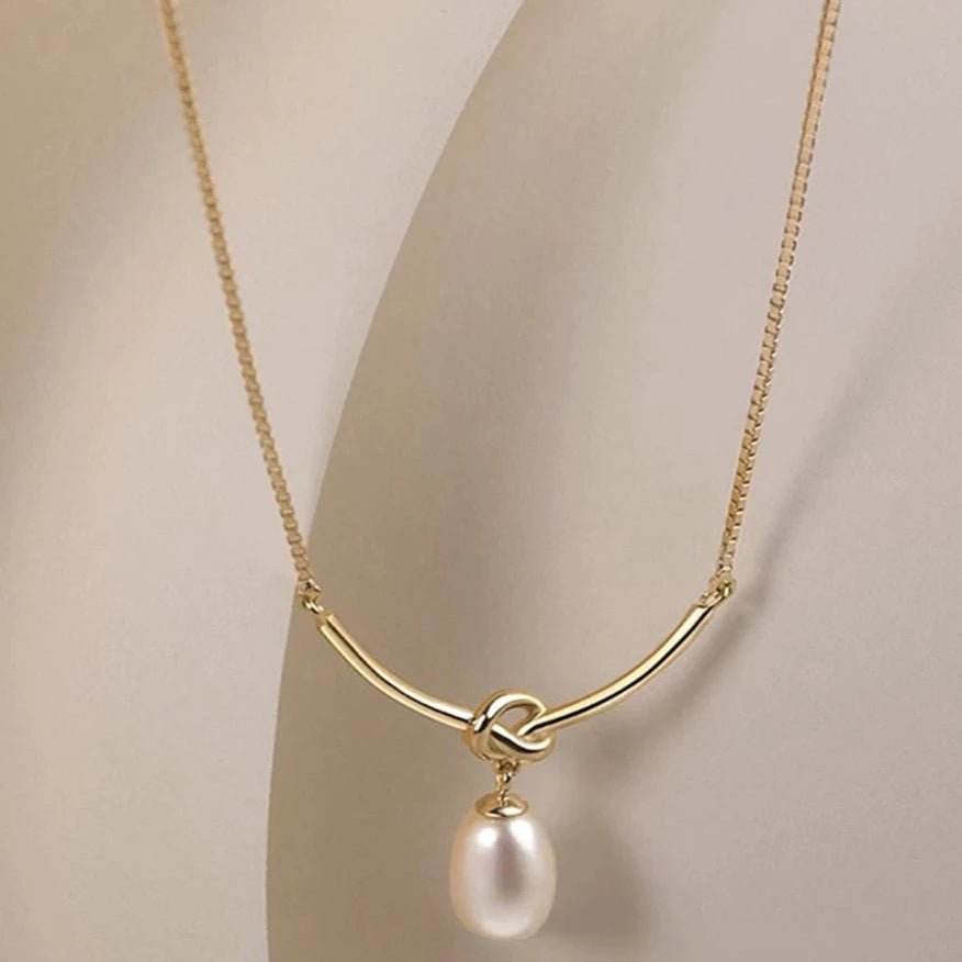 Colar Pérola Folheado a Ouro