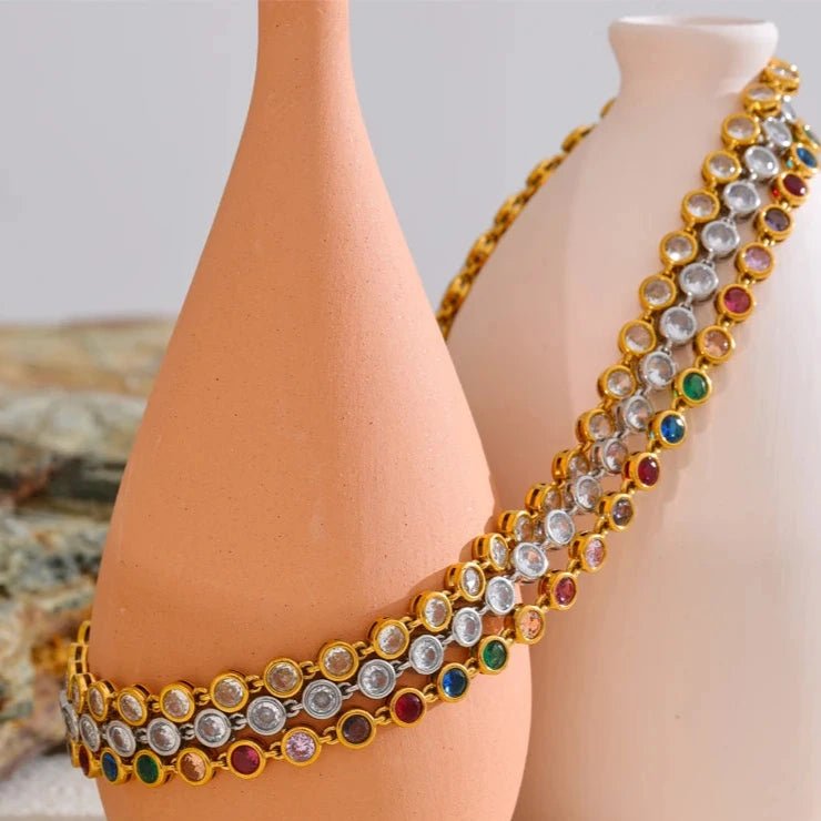 Colar Dourado Pedras Zircônia - Amare_32 folheada a ouro da Vonn | Vonn