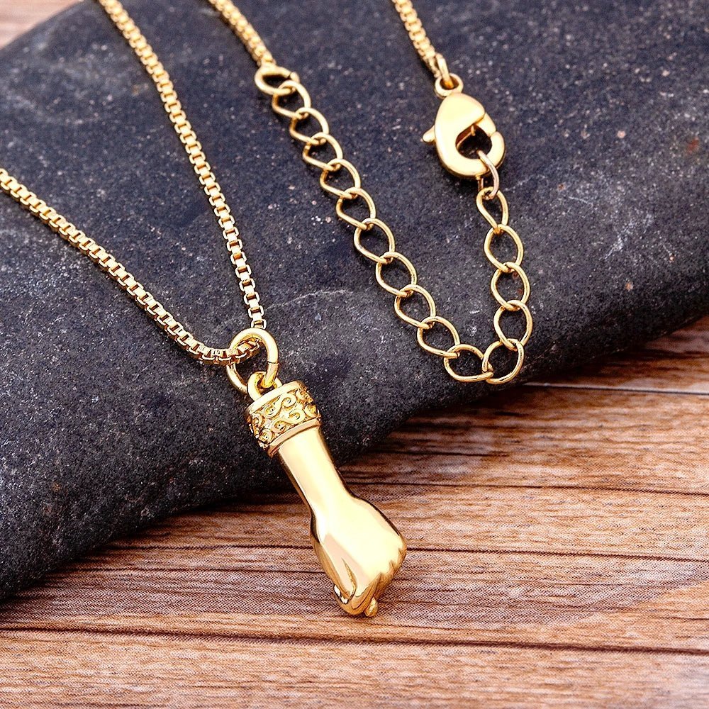 Colar Figa Delicado Zircônias Banhada a Ouro 18k