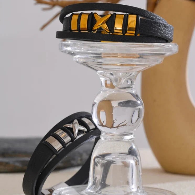 Pulseira Masculina de Couro Preto com Aço Inoxidável