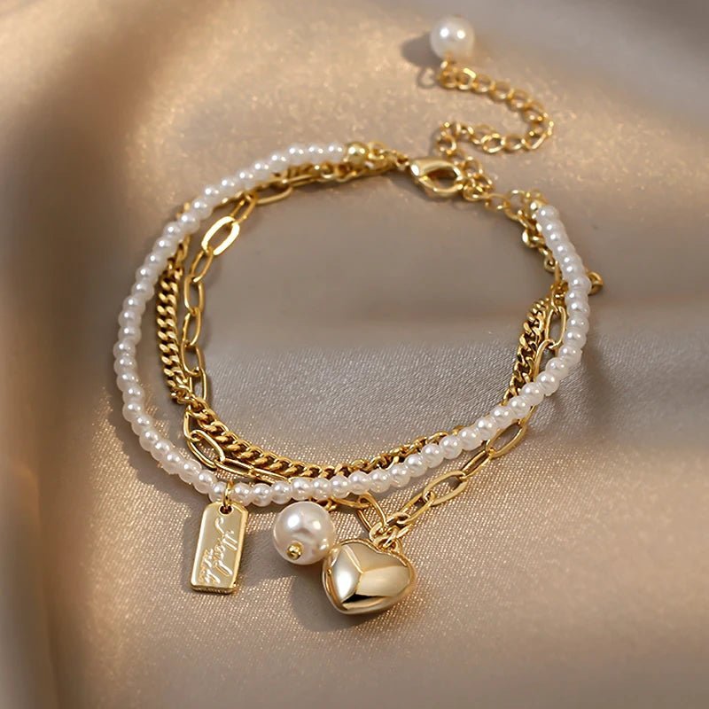 Pulseira com Pingentes de Pérola Folheada